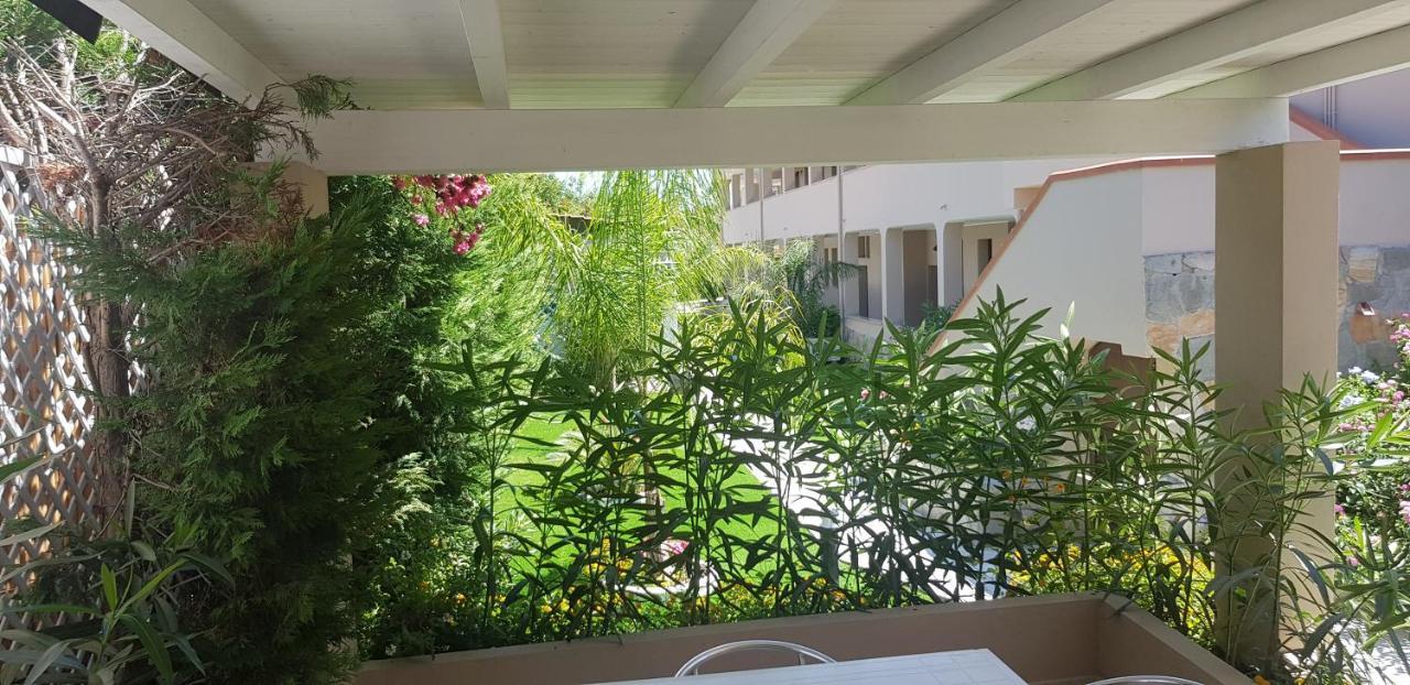 Palm Village Villasimius Extérieur photo