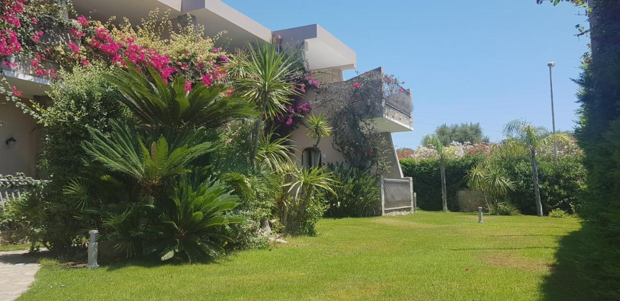 Palm Village Villasimius Extérieur photo