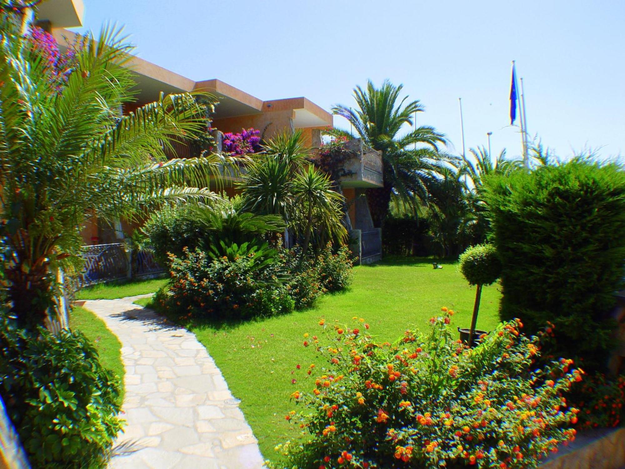 Palm Village Villasimius Extérieur photo