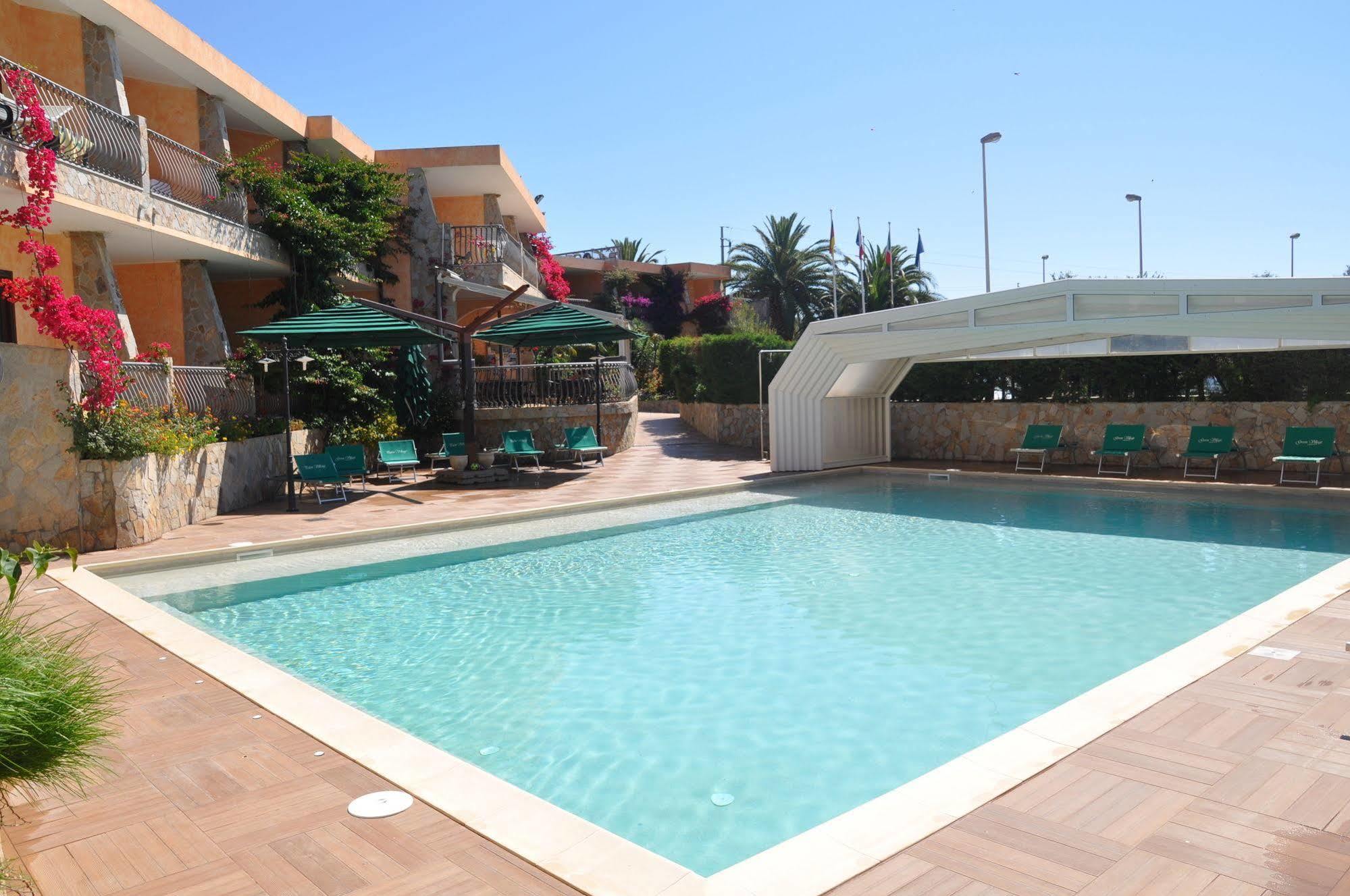 Palm Village Villasimius Extérieur photo